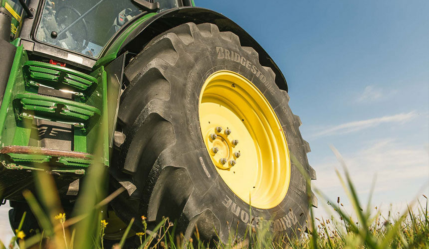 Die Reifen VX-R TRACTOR basieren auf den Prinzipien der ENLITEN-Technologie