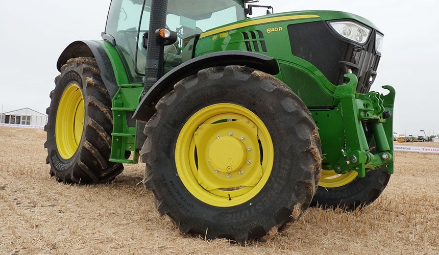 Reifen VT-TRACTOR und Verstellspurfelgen