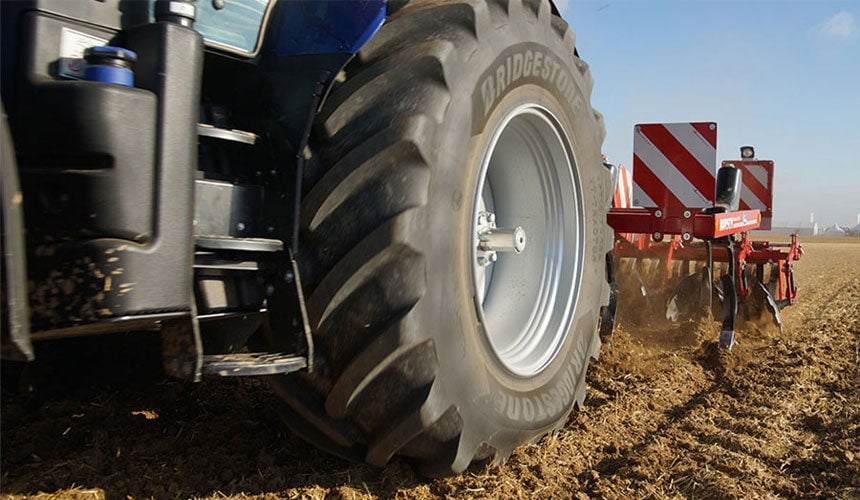 Reifen VT-TRACTOR von Bridgestone zur Bodenschonung