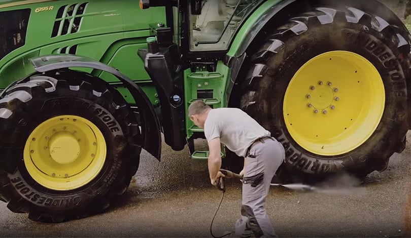 Eine regelmäßige Reinigung ist Voraussetzung für eine gute Wartung Ihrer Agrarreifen