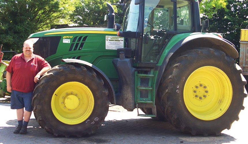 Traktor John Deere mit Reifen VT-Tractor