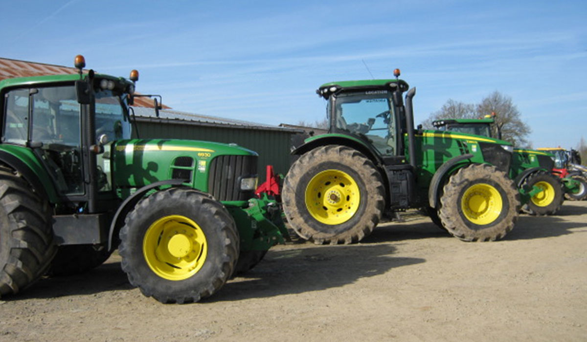 Welche Reifen sind für landwirtschaftliche Lohnunternehmen am besten?